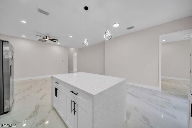 Building Photo - 4648-4650-4650 Leonard Blvd S