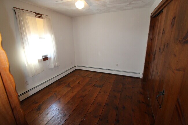 Building Photo - 45 Allens Ln