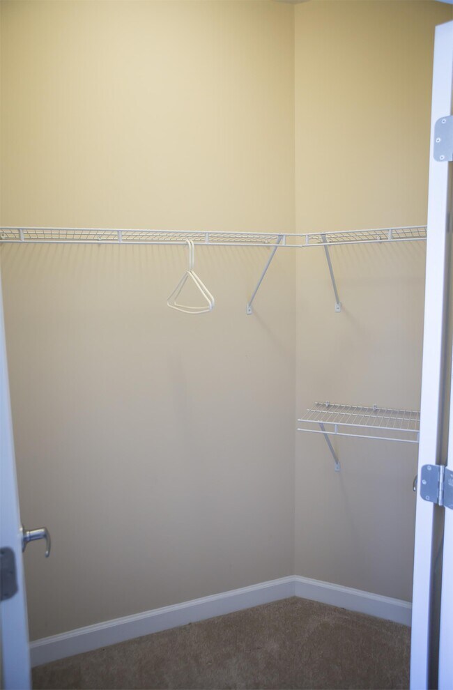 Building Photo - 2517 Sayles Pl SE