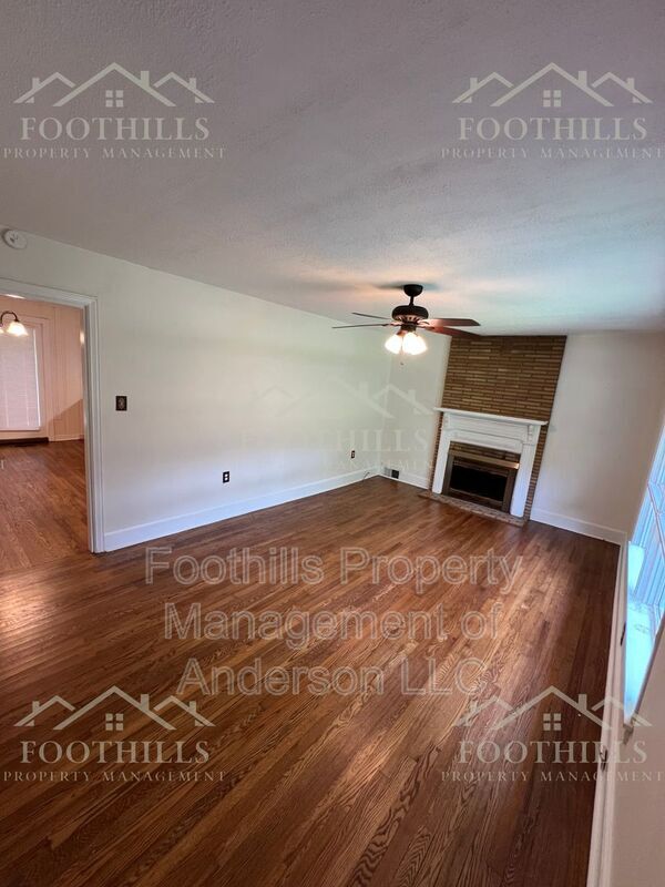 Building Photo - 502 Walden Pkwy