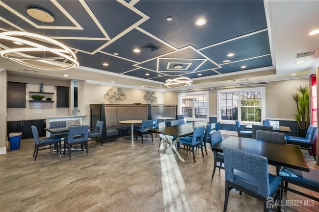 Building Photo - 1901 Swales Ct