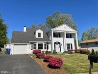 Building Photo - 9356 Birchwood Ct