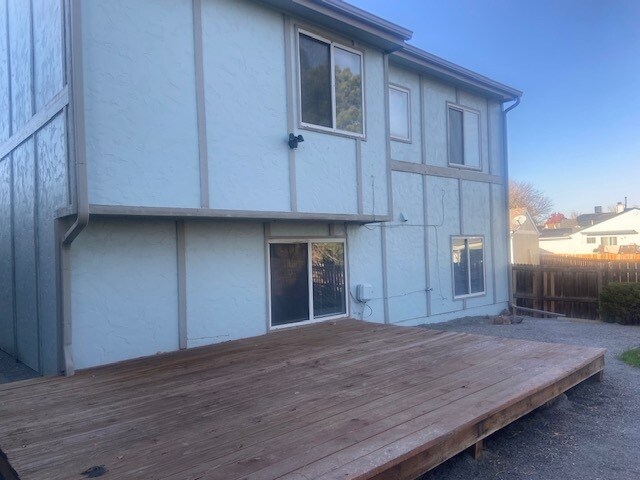 Building Photo - 17676 E Bethany Cir