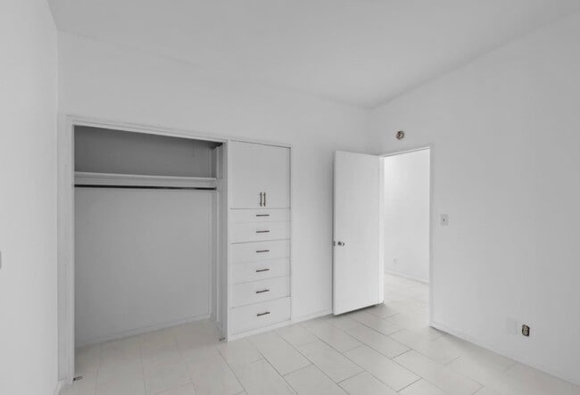 Building Photo - 104 Rosetta Cir