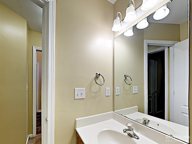 Building Photo - 7105 Angela Marie Ct