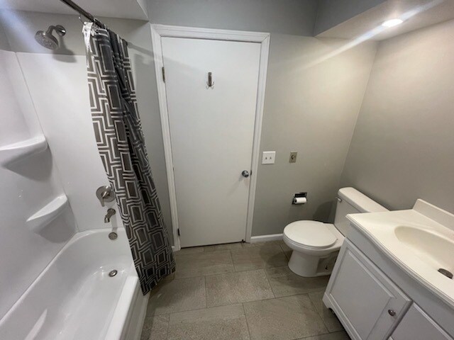 Building Photo - 2689 Glen Arbor Ter