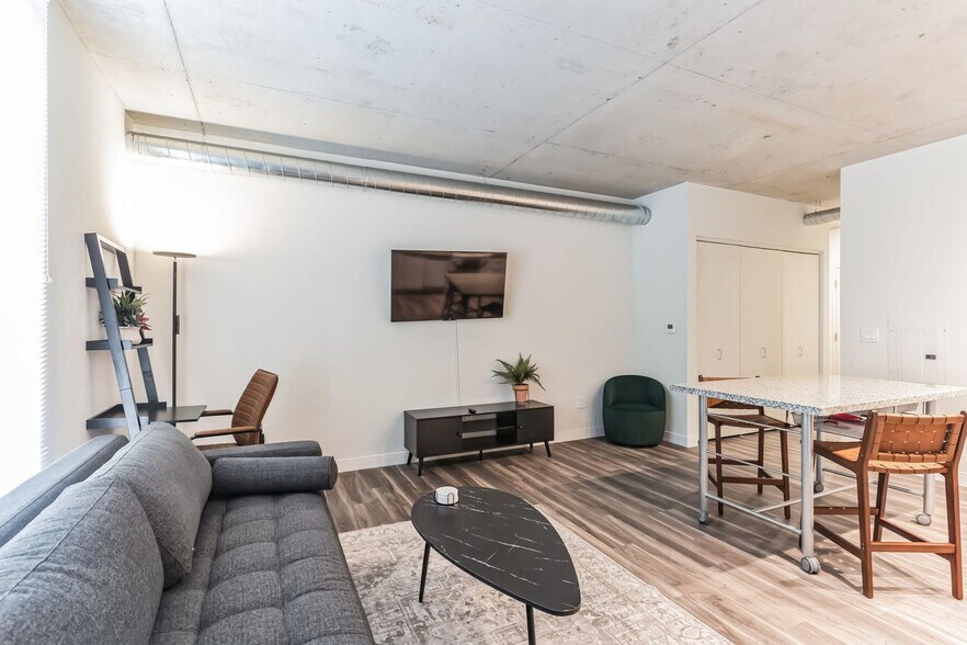 Building Photo - 776 Euclid Ave