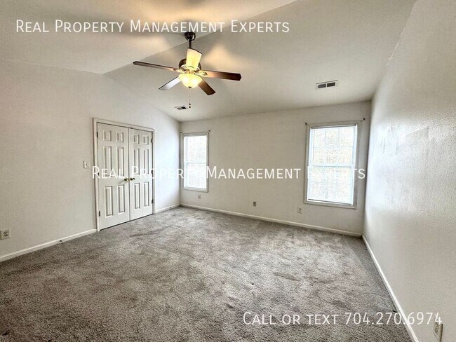 Building Photo - 8549 Filbert Ln