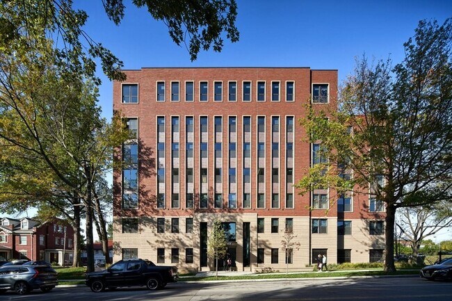 Floorplan - 520 E Armour