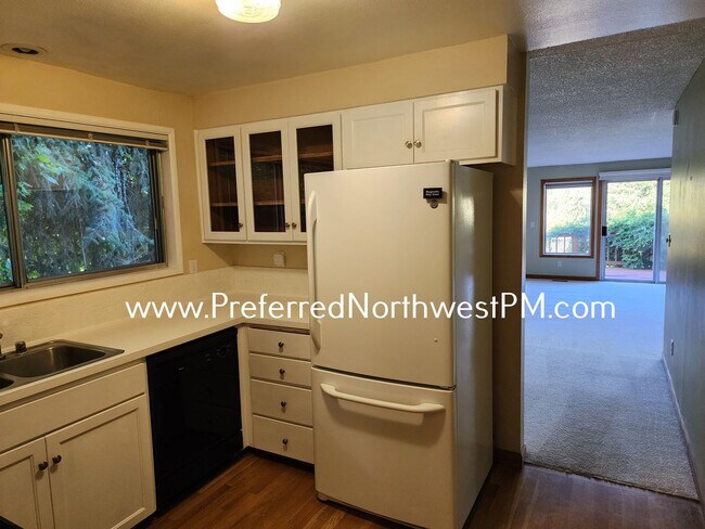 Building Photo - Beautiful 3 Bedroom Home in Southeast Eugene