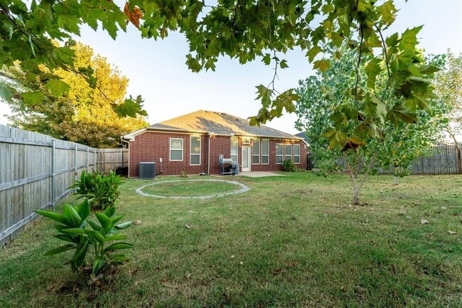 Building Photo - 16109 Panther Way