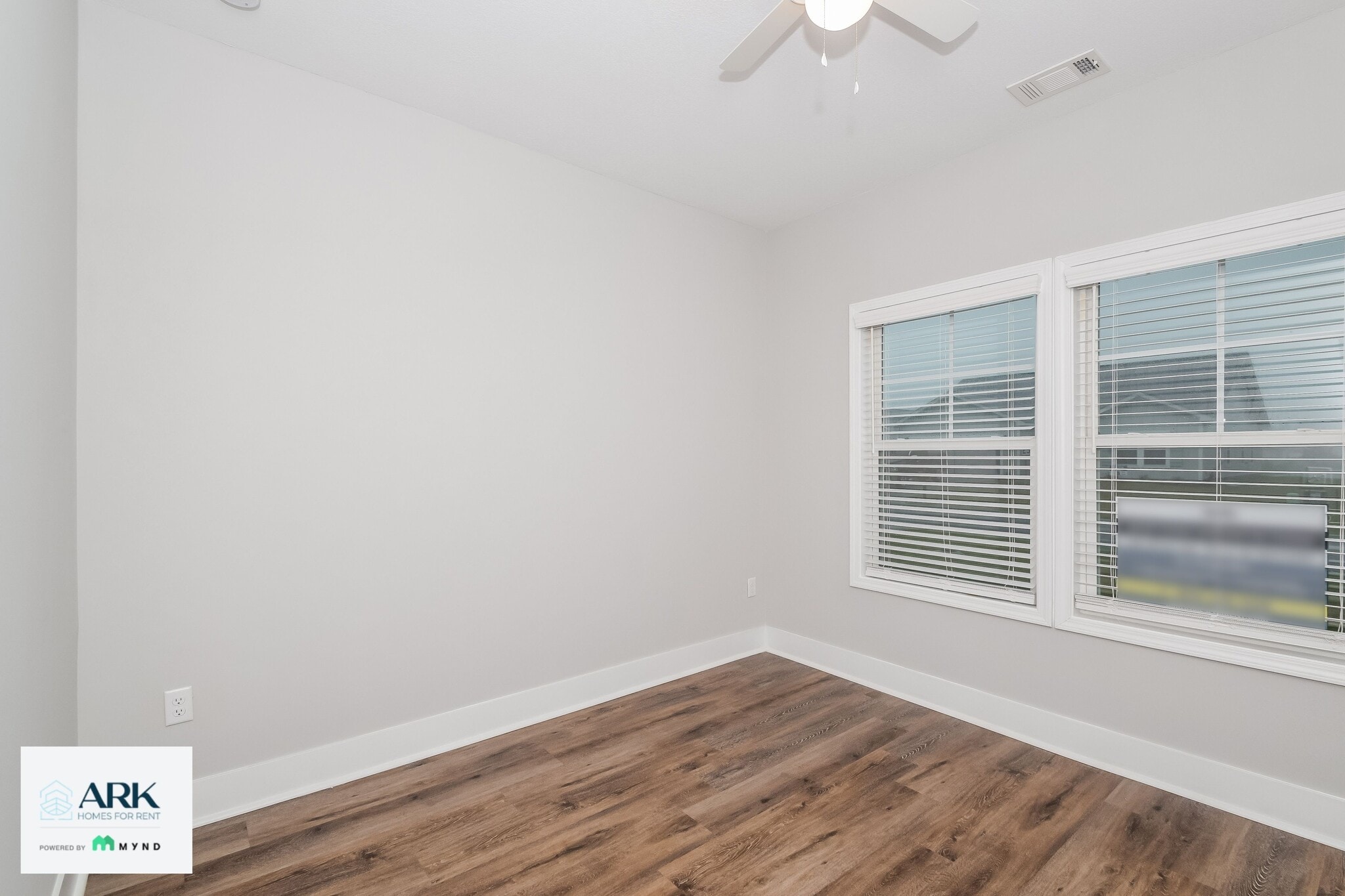 Building Photo - 1027 Autumns Wood Cir E