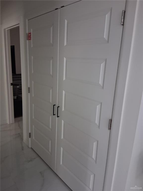 Building Photo - 26 South Dr