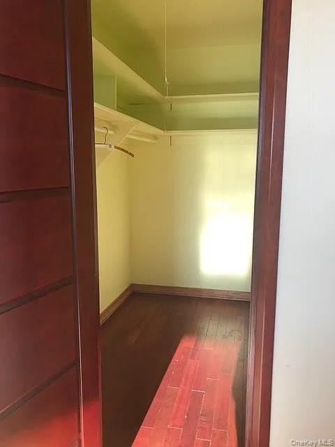 Building Photo - 2940 W 5th St