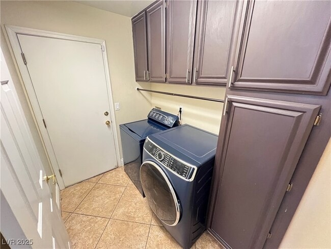 Building Photo - 5213 Blue Dane Ct