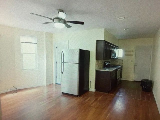 Building Photo - 406 N 40th St