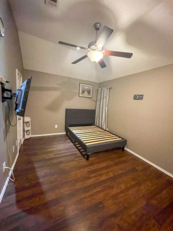 Building Photo - 2420 Creek Crossing Ct