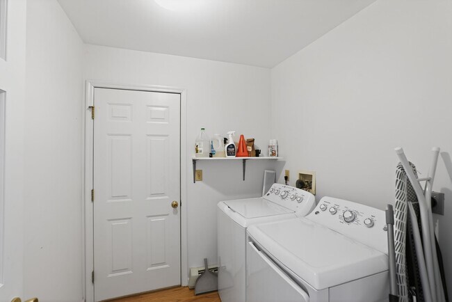 Building Photo - 12 Taghkanic Churchtown Rd