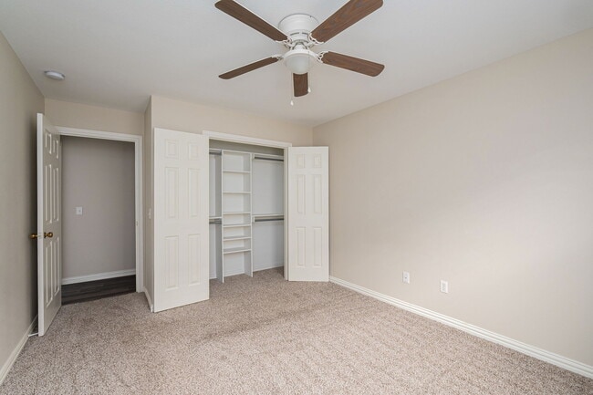 Building Photo - 640 W Marshall Dr
