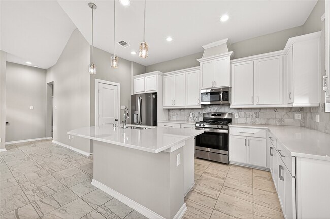 Building Photo - 9442 Starlight Oak Dr