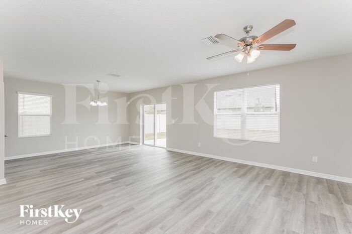 Building Photo - 7944 Pelican Reed Cir