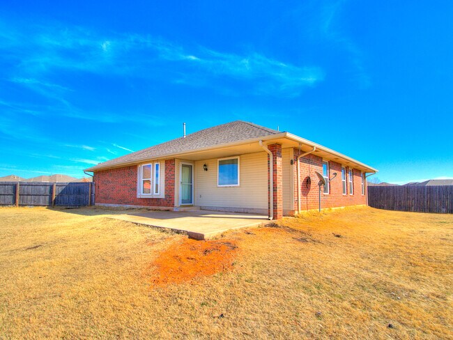 Building Photo - 4117 Green Apple Dr