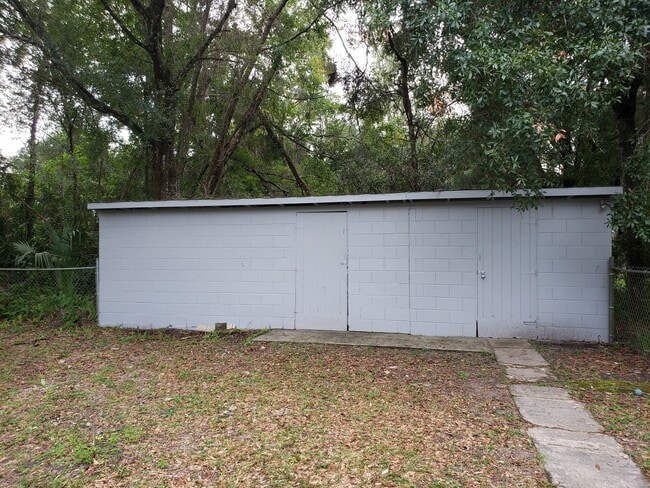 Building Photo - Gorgeous Historic 3/2 in Crystal River!!!