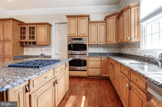 Building Photo - 4303 Evergreen Ln