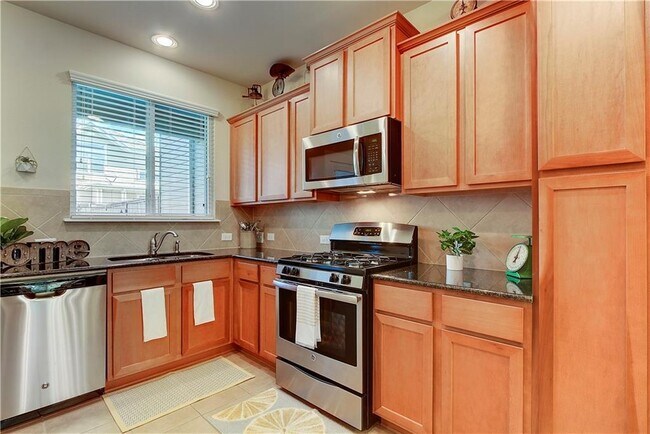 Building Photo - 912 Cannoneer Ln