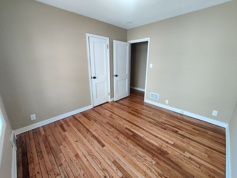 First bedroom - 4733 France Ave S