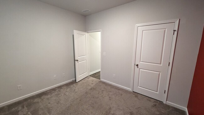 1st Bedroom - 280 Forestbrook Cove Cir