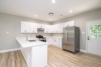 Building Photo - Brand New 3 Bed, 2 Bath Single-Family Home in Capitol View