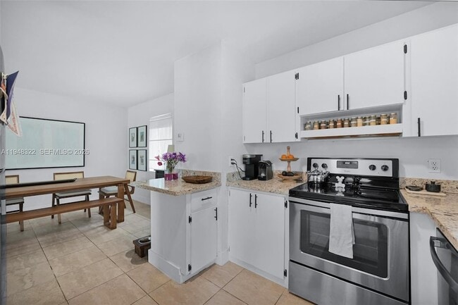 Building Photo - 8780 SW 200th Terrace