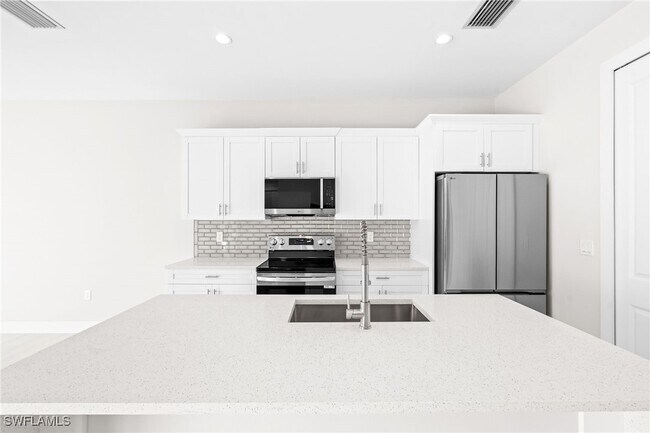 Building Photo - 2064 55th Terrace SW