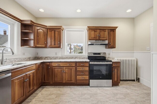 Building Photo - 202 North St