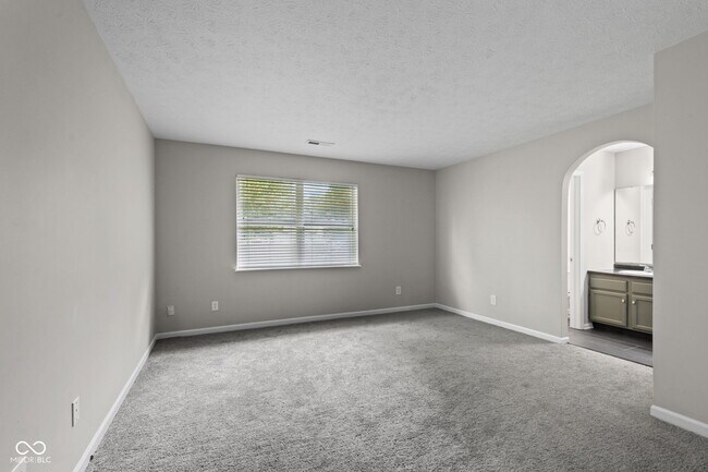Building Photo - 6815 Cherry Laurel Ln