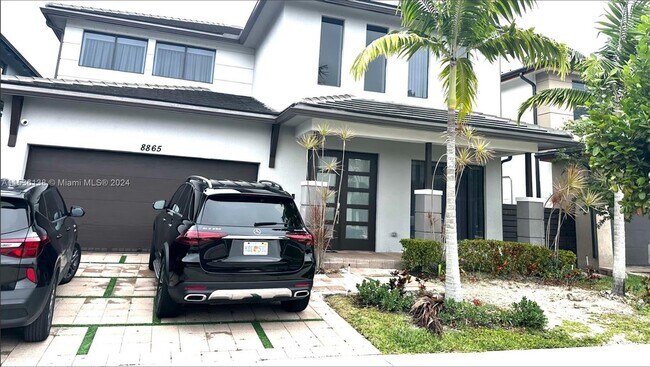 Building Photo - 8865 NW 160th Ter