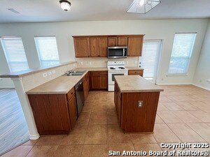 Building Photo - 9707 Redstone Rise