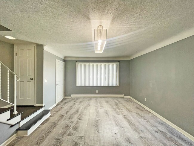 Building Photo - 7515 Cloman Way