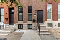 Building Photo - 1532 N Broadway