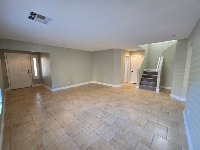 Building Photo - A Fabulous 4 Bedroom Home in Peccole Ranch