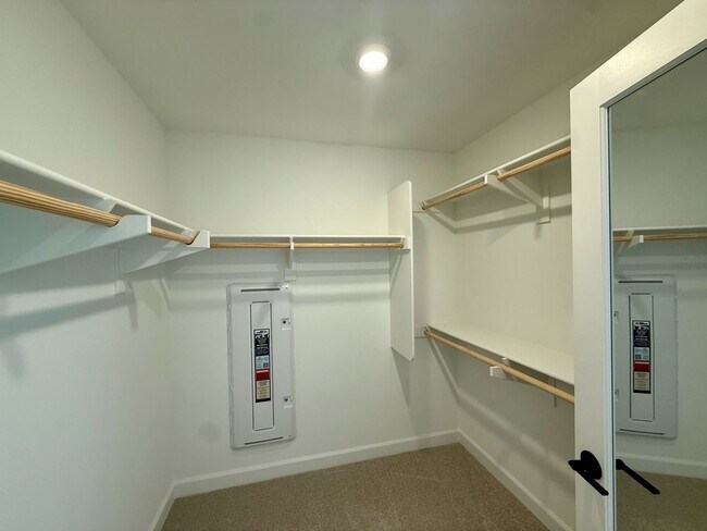 Building Photo - 2025 Build, 3 Bedroom 2.5 bath with over 2000sqft!!!