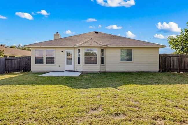 Building Photo - 1323 Anna Palm Way