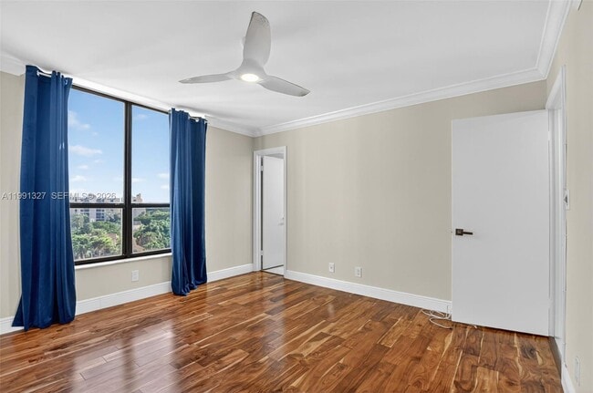 Building Photo - 7145 Promenade Dr