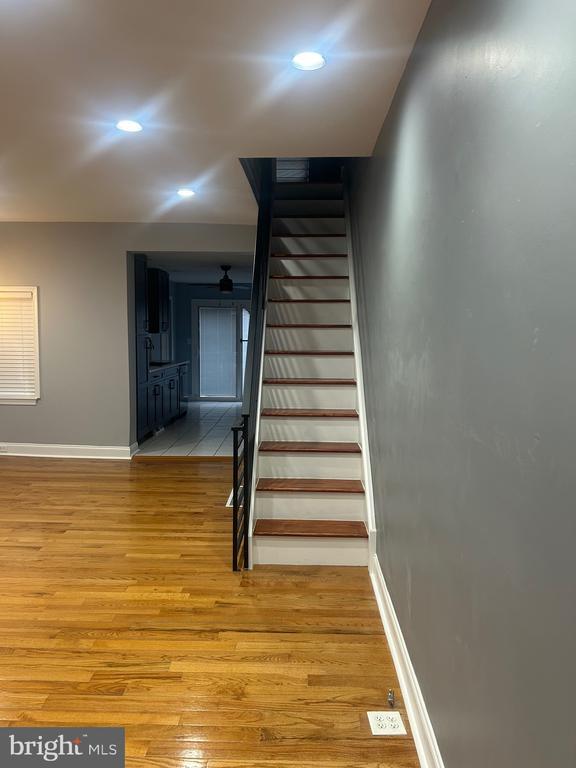 Building Photo - 2417 S Rosewood St