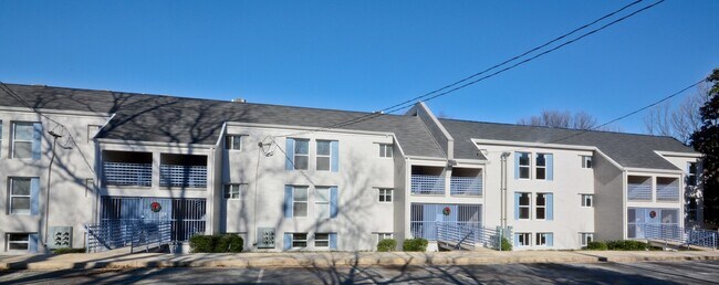 Building Photo - 419 Chamberlain St SE