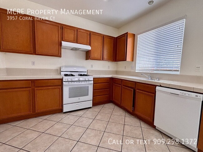 Building Photo - 3957 Coral Haven Ct