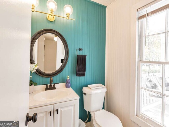 Building Photo - 2790 Farmstead Rd