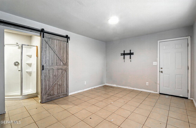 Building Photo - 14854 Big John Dr
