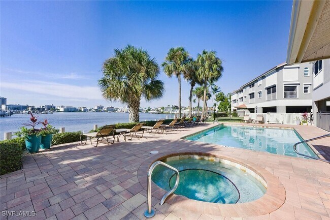 Building Photo - 9103 Vanderbilt Dr